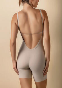 BODY PANTALONCINO TAGLIO LASER SCHIENA NUDA 