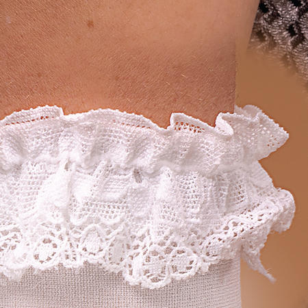 calzino-bimba-filanca-con-merletto