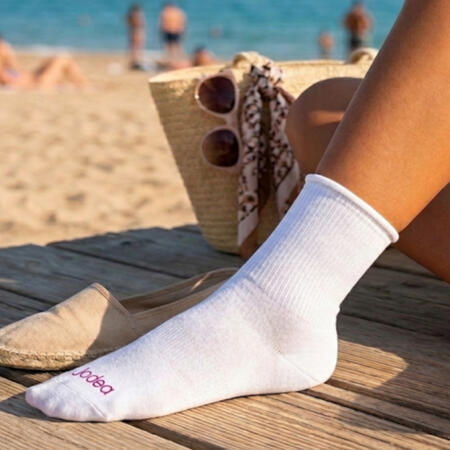 calzino-donna-filo-scozia-senza-bordo-taglio-laser