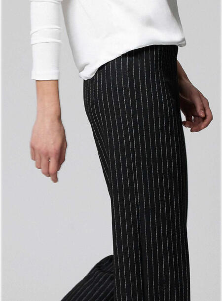 pantalone-donna-jacquard-gessato-spigato-ampio-e-comodo